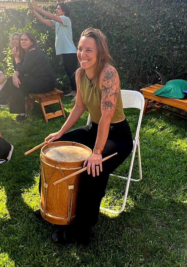 Música y encuentro en una actividad al aire libre